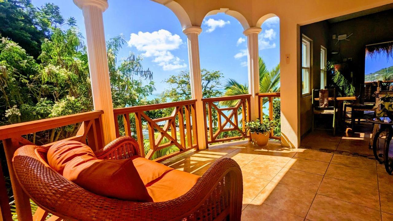 Готель Sunset Lane Laborie Екстер'єр фото